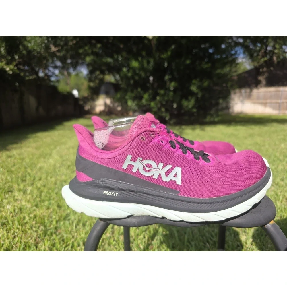 Hoka One One Mach 4 Women's Size 9 Running Shoes Festival Fuchsia